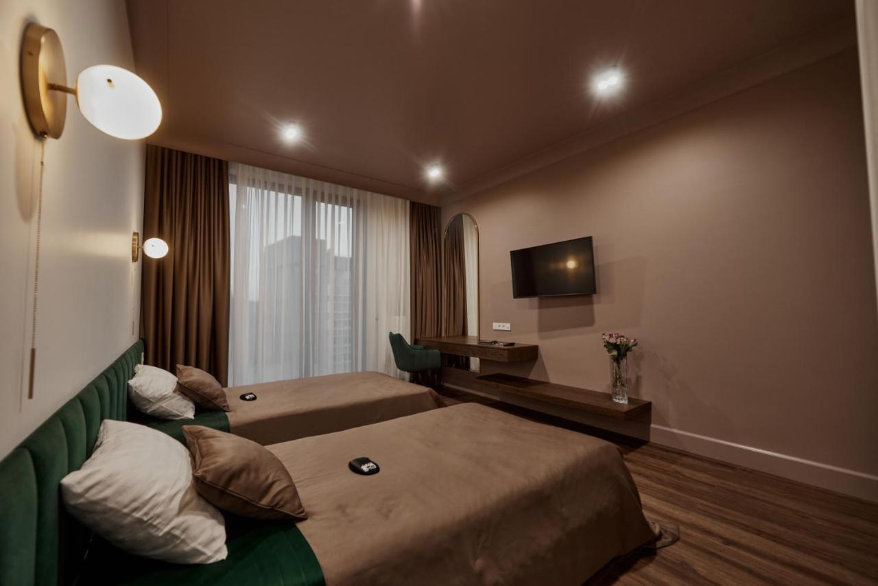 Kostjukowski Apartments Avalon Leopoli Esterno foto