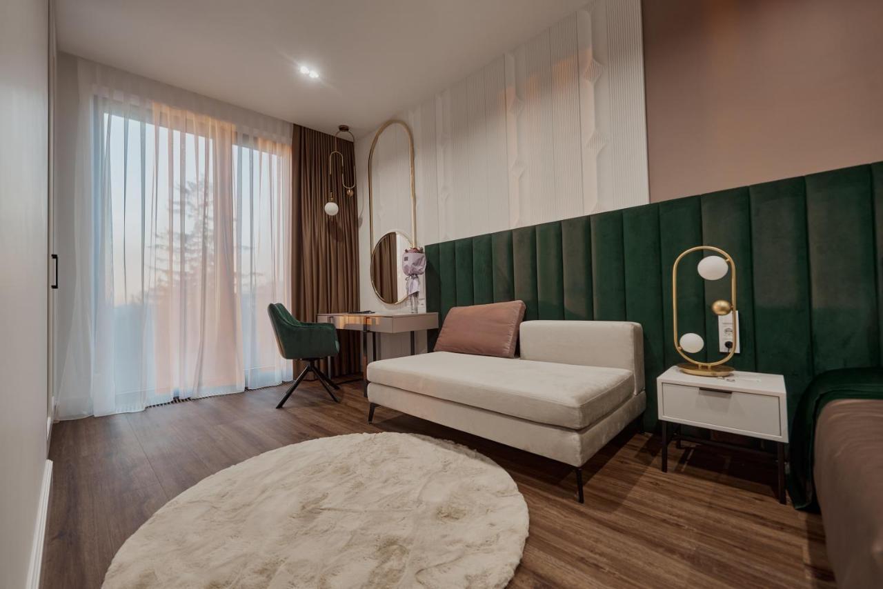 Kostjukowski Apartments Avalon Leopoli Esterno foto